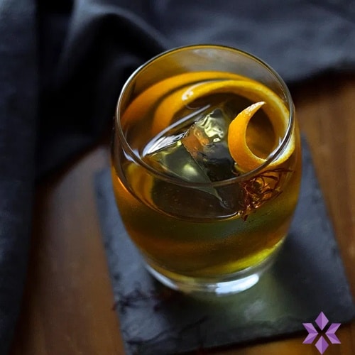Saffraan Honing Rum Cocktail