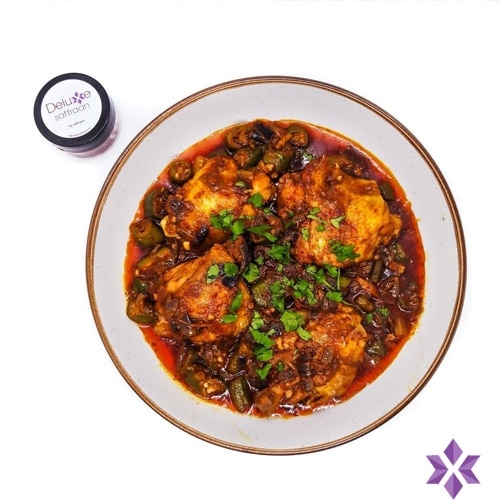 Pittige kip stoofpot met gochugaru chilipeper en saffraan